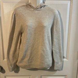 H&M Men's Beige Crewneck Sweater